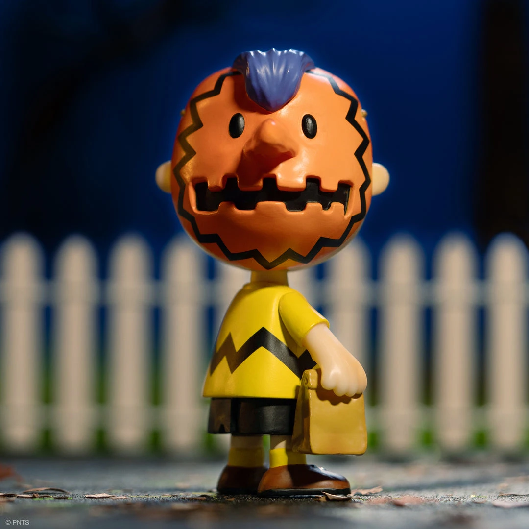 Super7 Peanuts ReAction Figure Wave 4 - Masked Charlie Brown 4 Super7 Peanuts ReAction Figure Wave 4 - Masked Charlie Brown