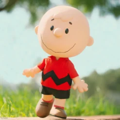 Super7 Peanuts Supersize - Charlie Brown (Red Shirt) 9 Super7 Peanuts Supersize - Charlie Brown (Red Shirt)